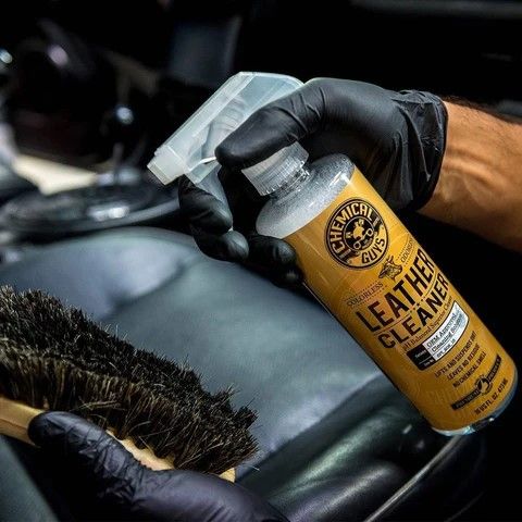 Очиститель для кожи Chemical Guys LEATHER CLEANER - COLORLESS & ODORLESS SUPER CLEANER 473мл 196819 SPI208_16 фото