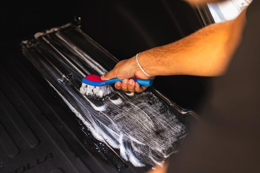 Щітка для чищення салону Detail Factory Interior Scrub Brush (Octane Underglow) Рожевий/Синій DEF-1072 фото