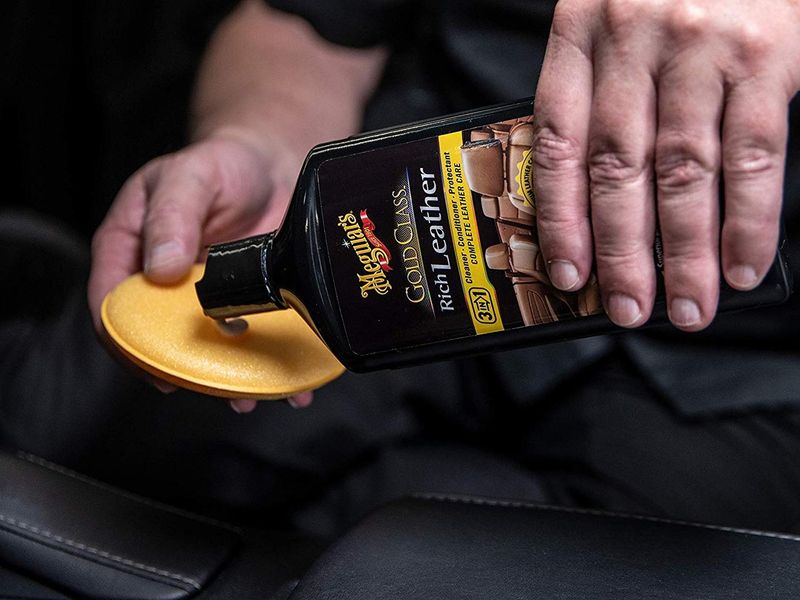 Лосьон 3 в 1 для ухода за кожаным салоном Meguiar's Gold Class™ Rich Leather Lotion 3в1 414мл 197721 G7214 фото