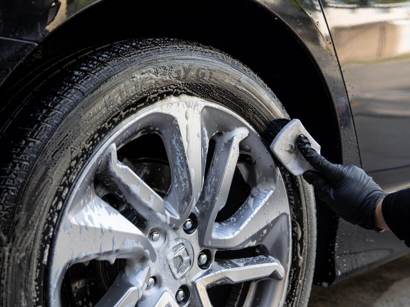 Очиститель для дисков и шин Meguiar's G9524 Hot Rims Wheel & Tire Cleaner 709мл 204424 G9524 фото